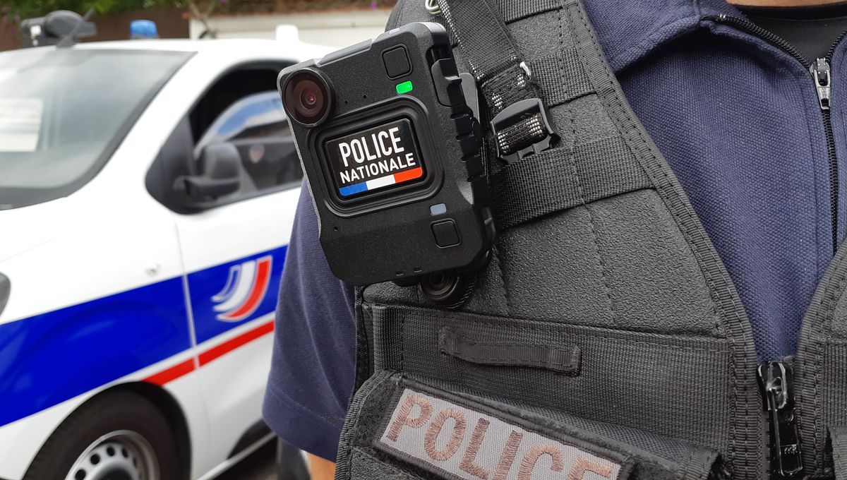 Caméra pièton VB400 Motorola utilisé par la Police et Gendarmerie - Printy  3D